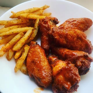 6 wings and fries
